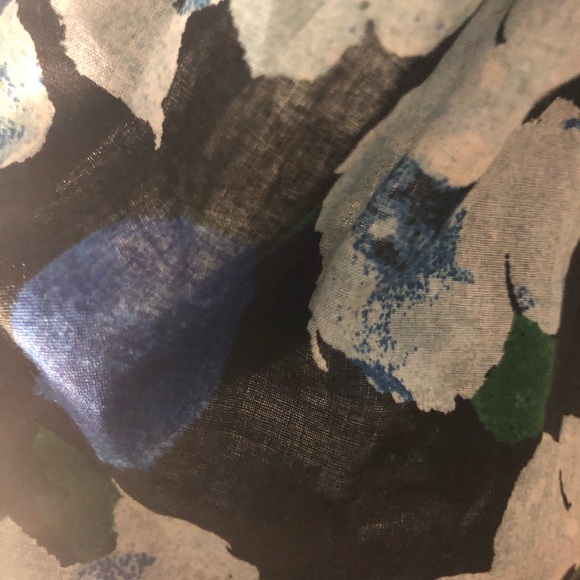 BB Dakota floral dress. - Picture 4 of 6